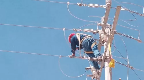 Instalación de Líneas Aéreas de Distribución de Media Tensión