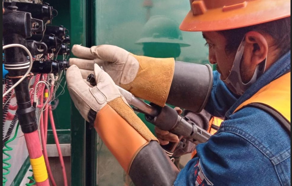 Pruebas y Puesta en Marcha de Redes de Media Tensión Pruebas y Puesta en Marcha de Redes de Media Tensión