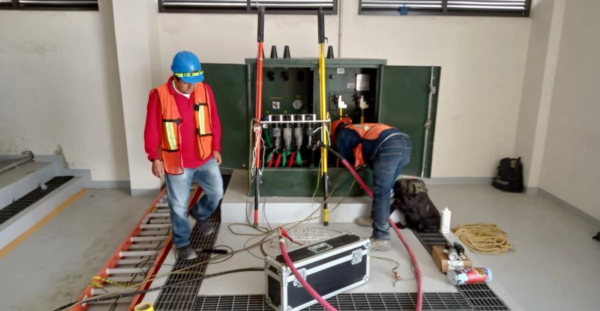 Pruebas y Puesta en Marcha de Redes de Media Tensión Pruebas y Puesta en Marcha de Redes de Media Tensión